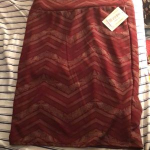 lularoe Cassie Xl. Maroon Red and gold.